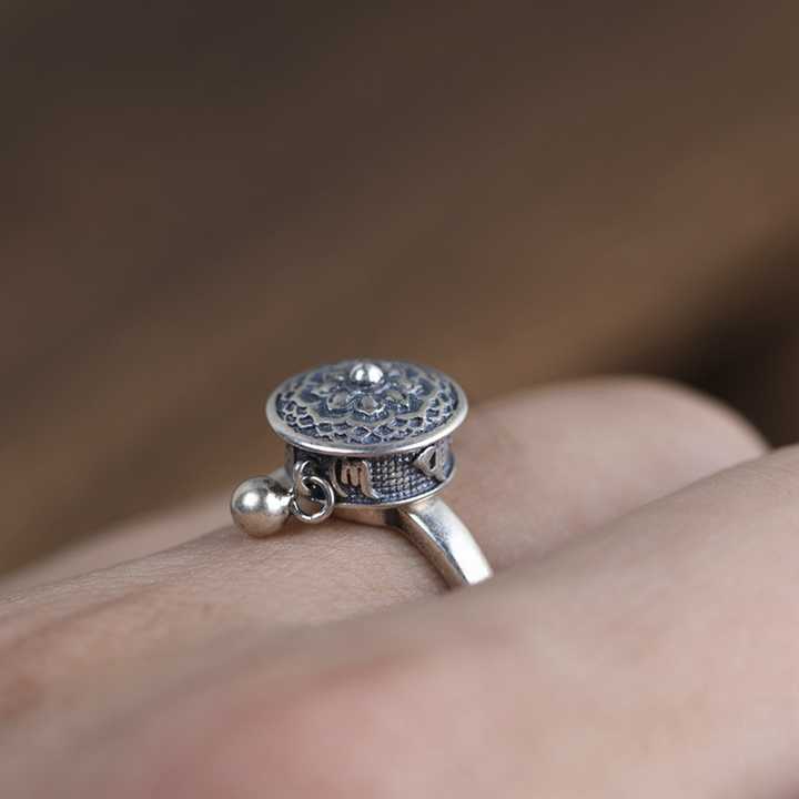 "Samsara" ring in 925 silver