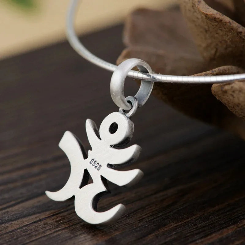 "Om" pendant in 925 silver